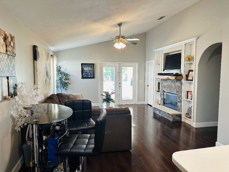 2236 Nw 52nd Pl - Photo 7 of 30