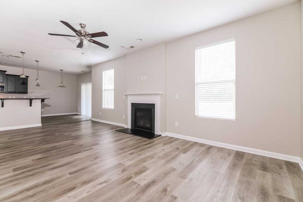 3640 Tule Spring St - Photo 5 of 17
