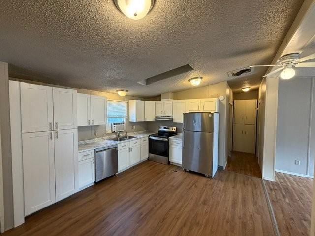 3738 Bellaire Ave - Photo 6 of 19