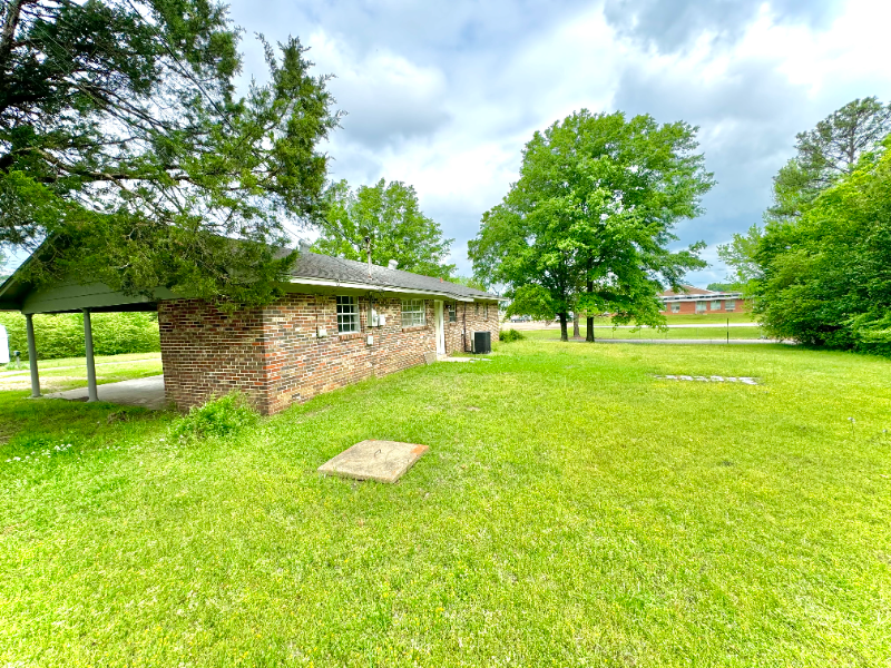 358 Center Rd - Photo 3 of 14