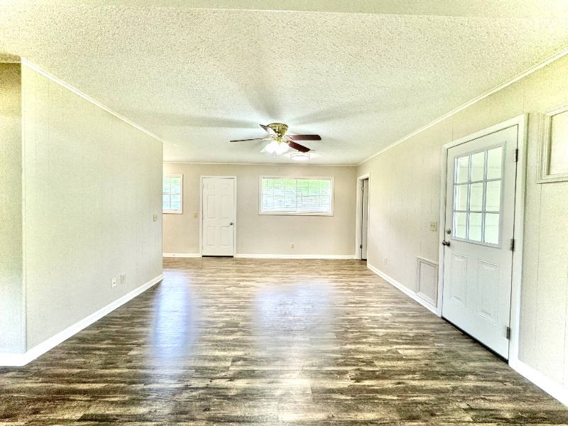 358 Center Rd - Photo 7 of 14