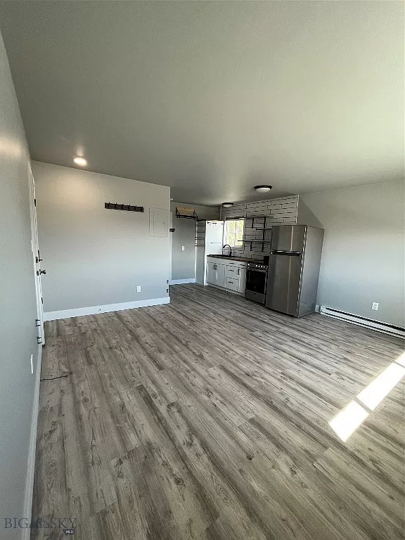 215 S 19th Ave #C - Photo 3 of 7