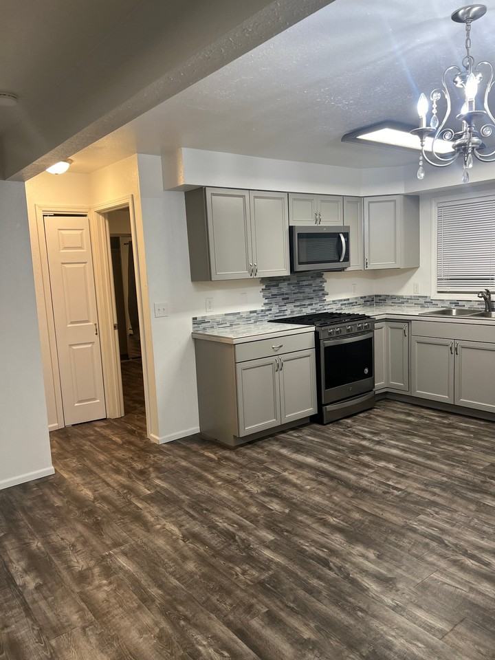 5865 E Bogard Rd #1 - Photo 5 of 18