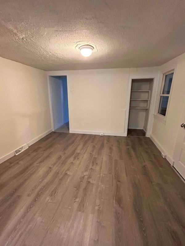 16 W Lake St - Photo 2 of 8