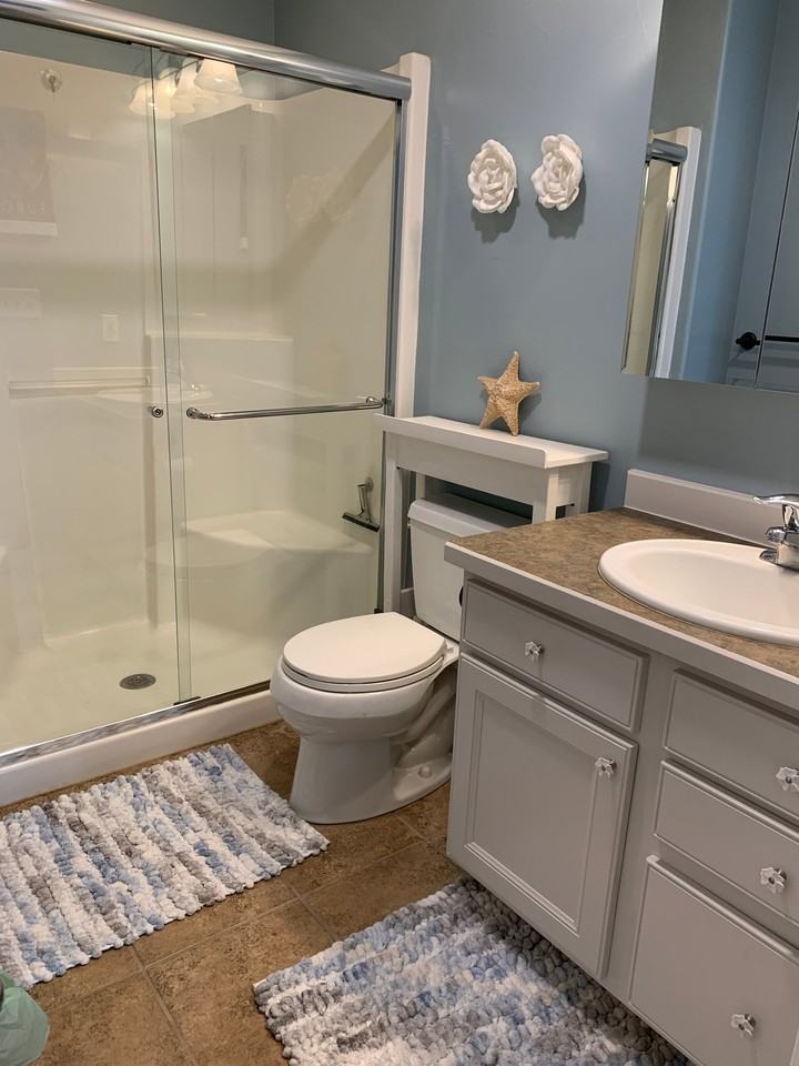 112 W Dooley Ln - Photo 2 of 10