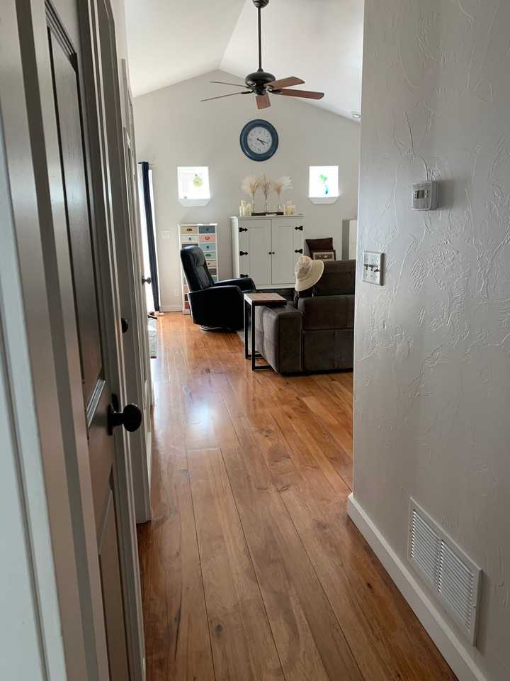 112 W Dooley Ln - Photo 5 of 10