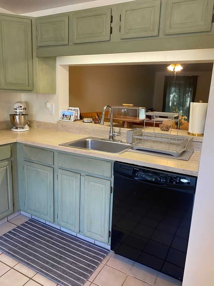 1248 Independence Sq - Photo 3 of 20