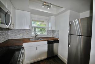 637 E Harwood St #7 - Photo 1 of 1