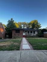 2404 Darrow St - Photo 1 of 1