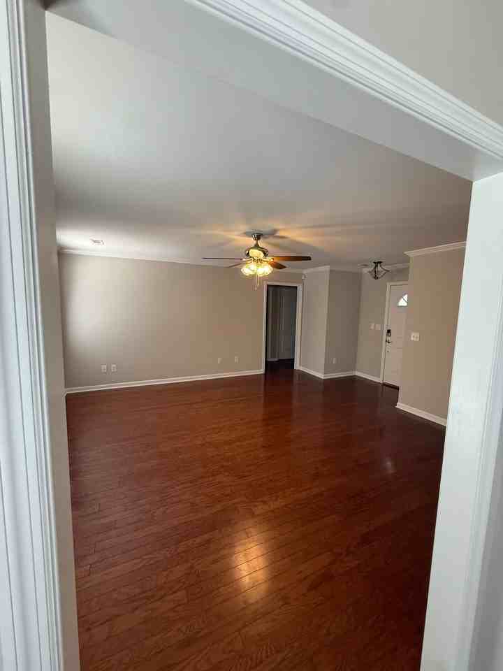 14645 Lipscomb Rd - Photo 2 of 19