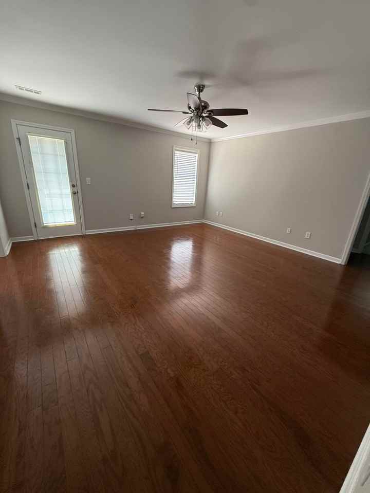 14645 Lipscomb Rd - Photo 3 of 19