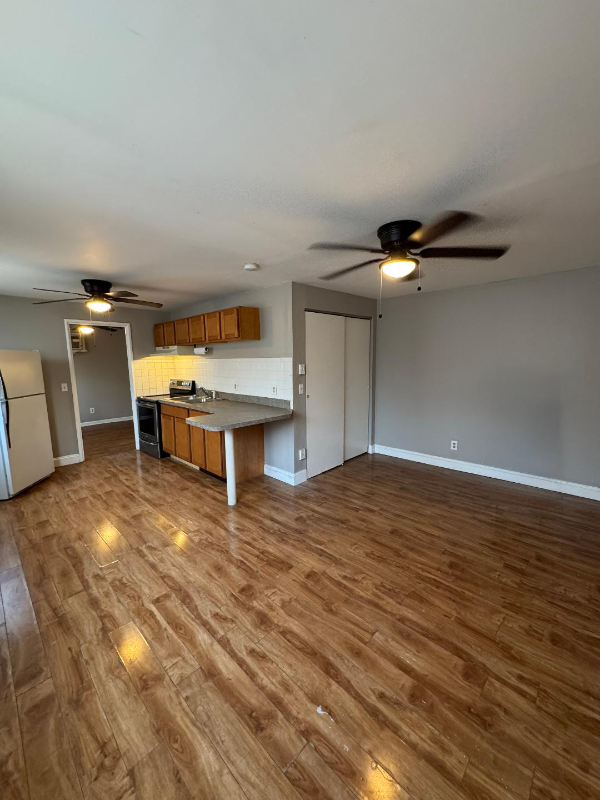 2602 Chesterfield Ct #4 - Photo 2 of 7
