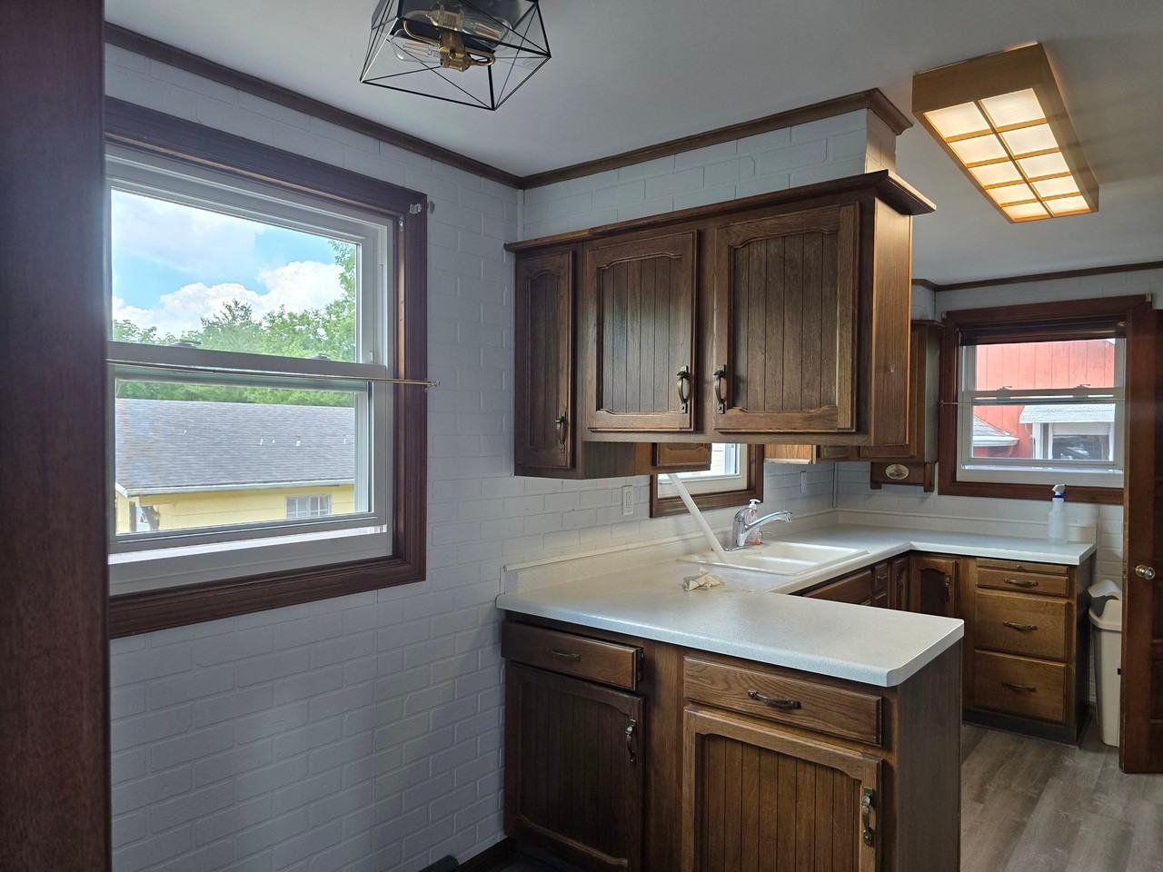 1141 Bittel St - Photo 4 of 20