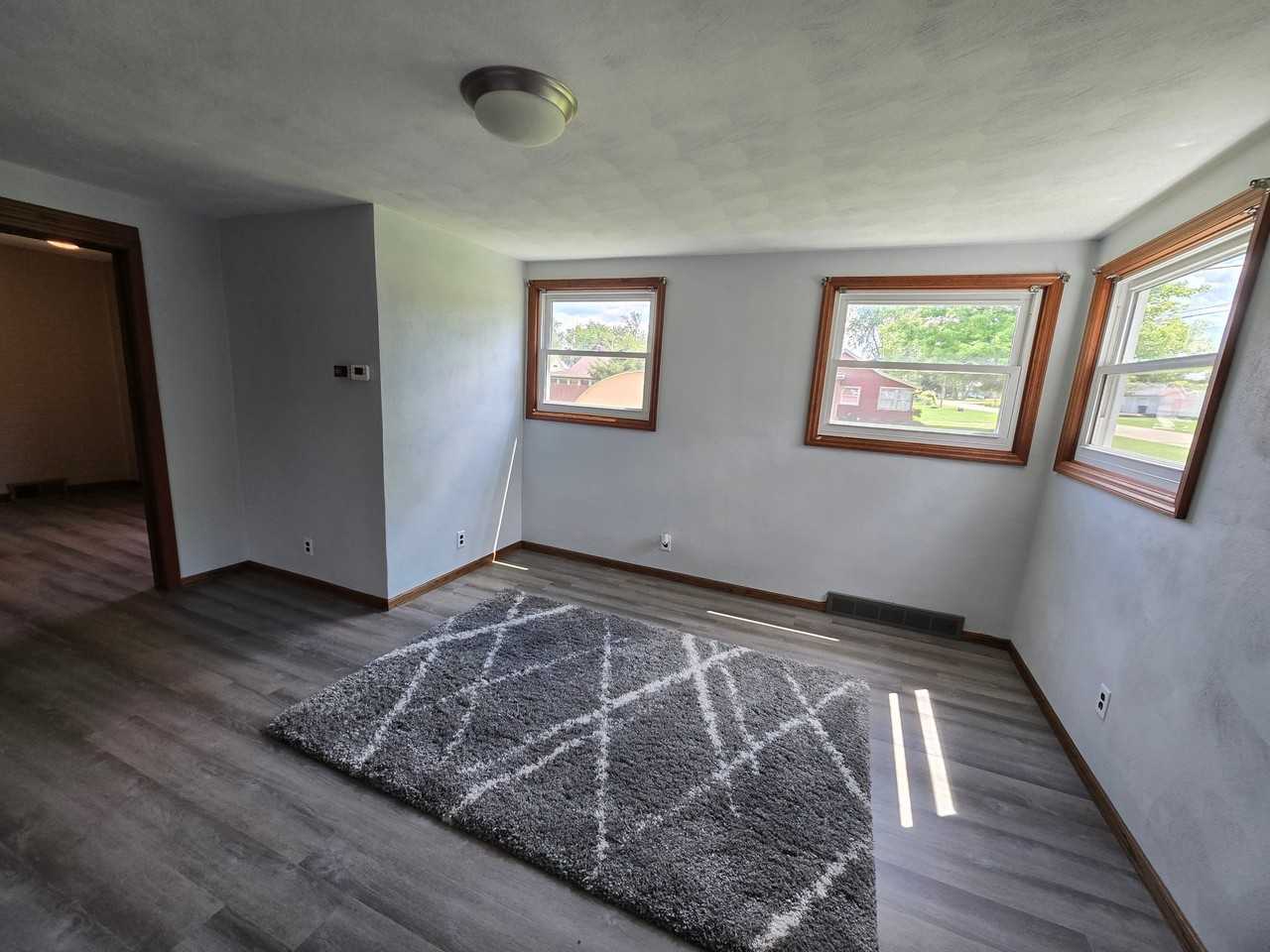 1141 Bittel St - Photo 5 of 20