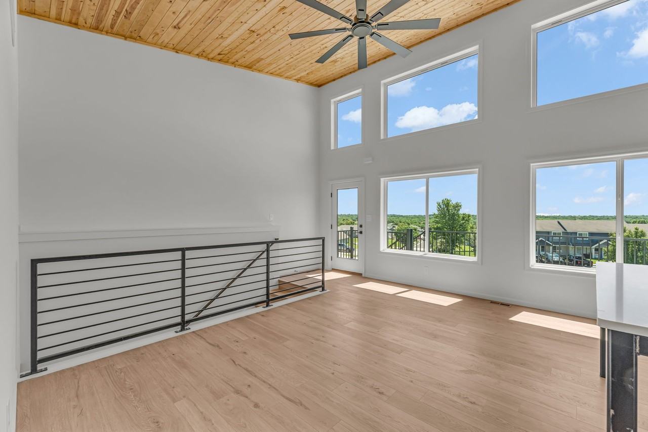 4849 Nw Astor Park Dr - Photo 5 of 13