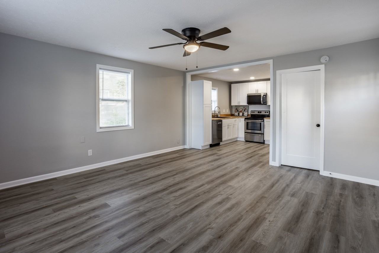 919 N Lebanon St #1 - Photo 6 of 16