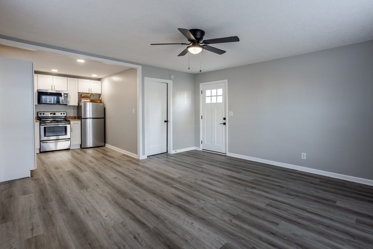 919 N Lebanon St #1 - Photo 7 of 16