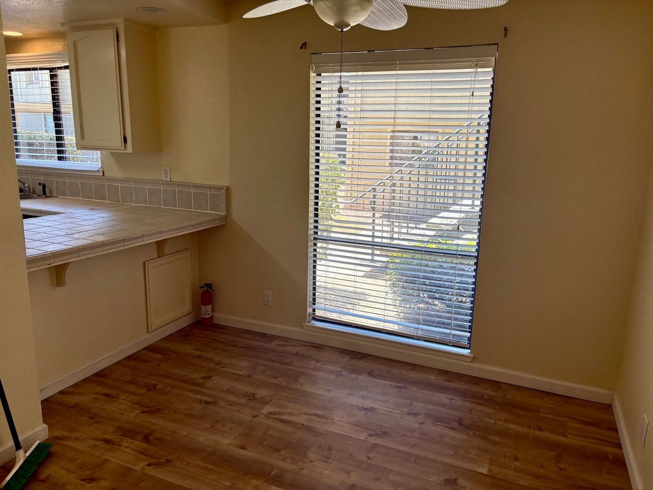 720 Sunrise Ave #41 - Photo 5 of 17