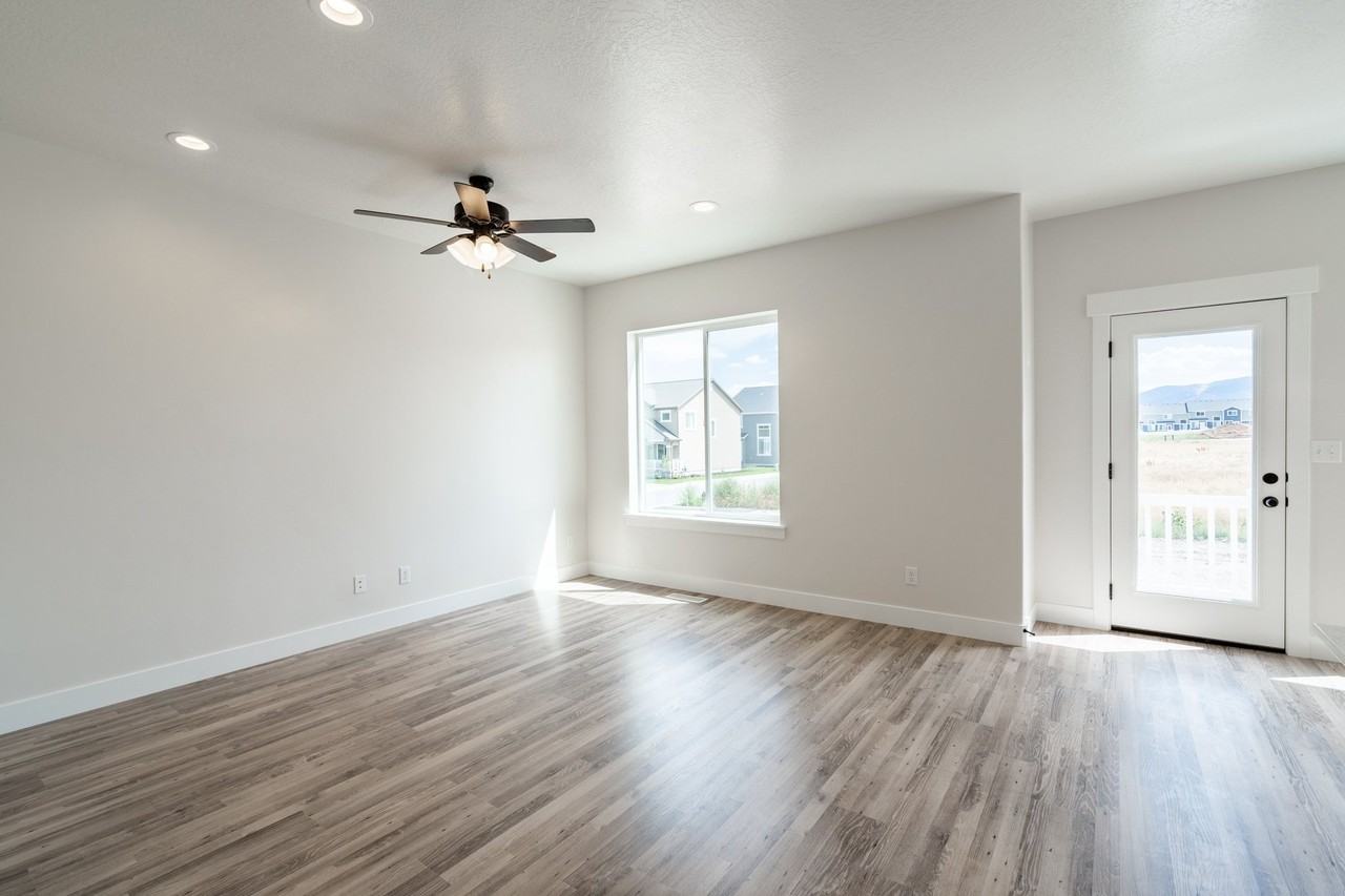 1773 Nw - Photo 4 of 14