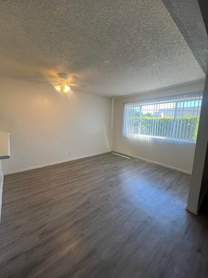 1132 N Wilmington Blvd #307