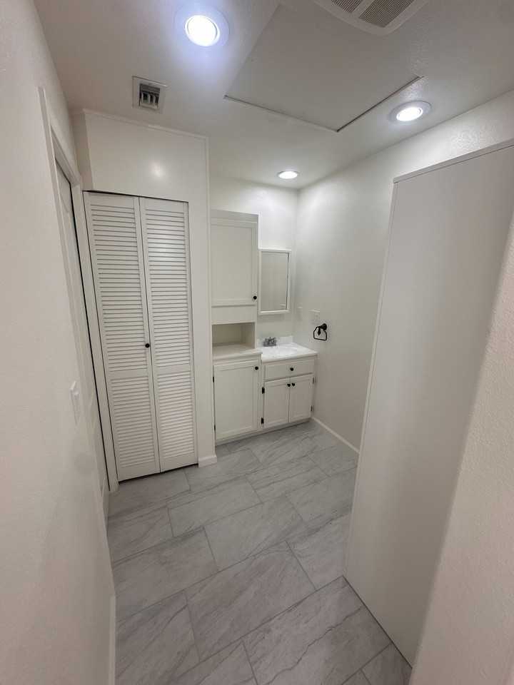 3835 Camellia Dr #2 - Photo 4 of 5