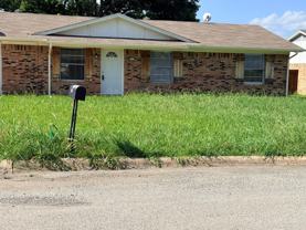 810 S Western Hills Dr - Photo 1 of 1