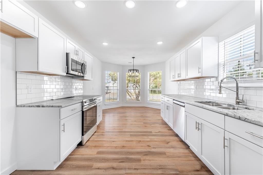 1209 Spring St - Photo 2 of 18