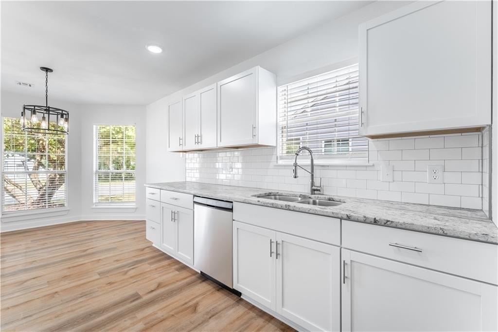 1209 Spring St - Photo 5 of 18