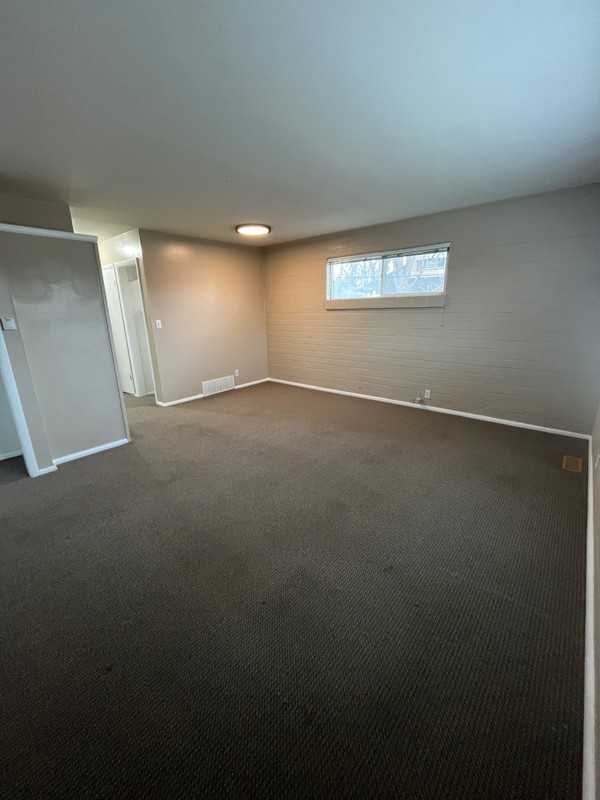275 E Westminster Ave #1 - Photo 3 of 14