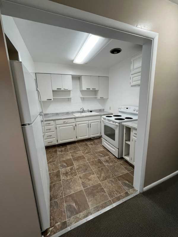 275 E Westminster Ave #1 - Photo 7 of 14