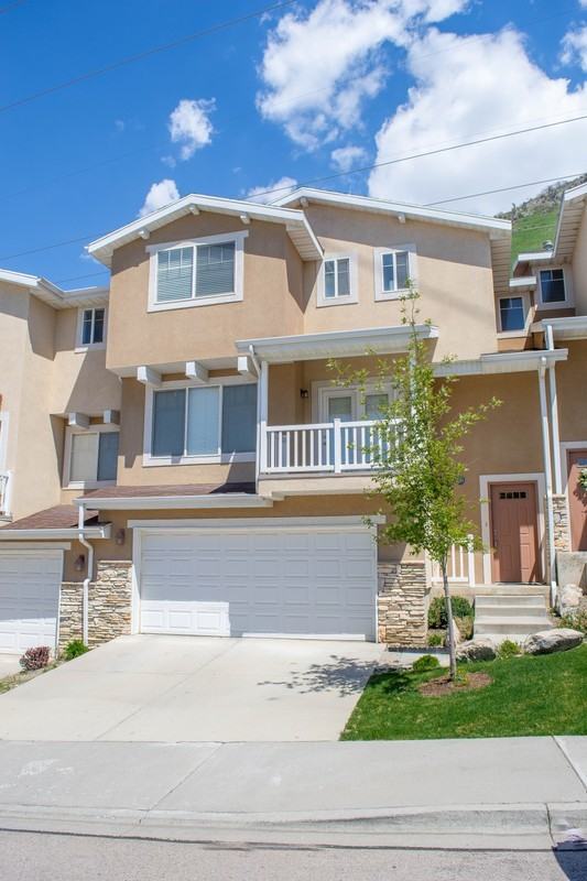 1341 Alpine Loop - Photo 3 of 37
