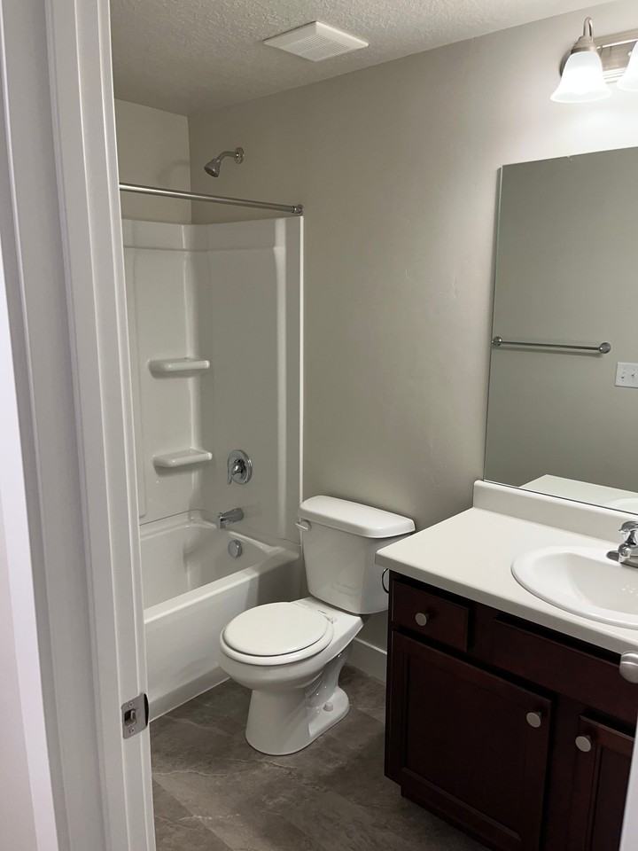 4672 S Alder Dr - Photo 5 of 19
