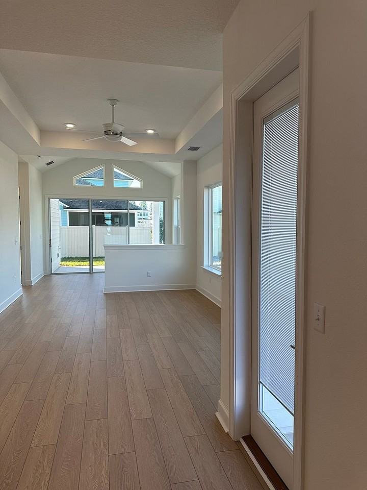 165 Seabrook Village Ave - Photo 7 of 14