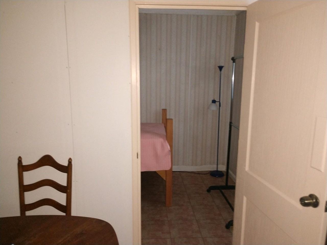 1009 N Florence St - Photo 2 of 6
