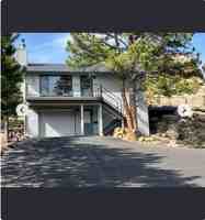 featured image of 933 Rambling Dr