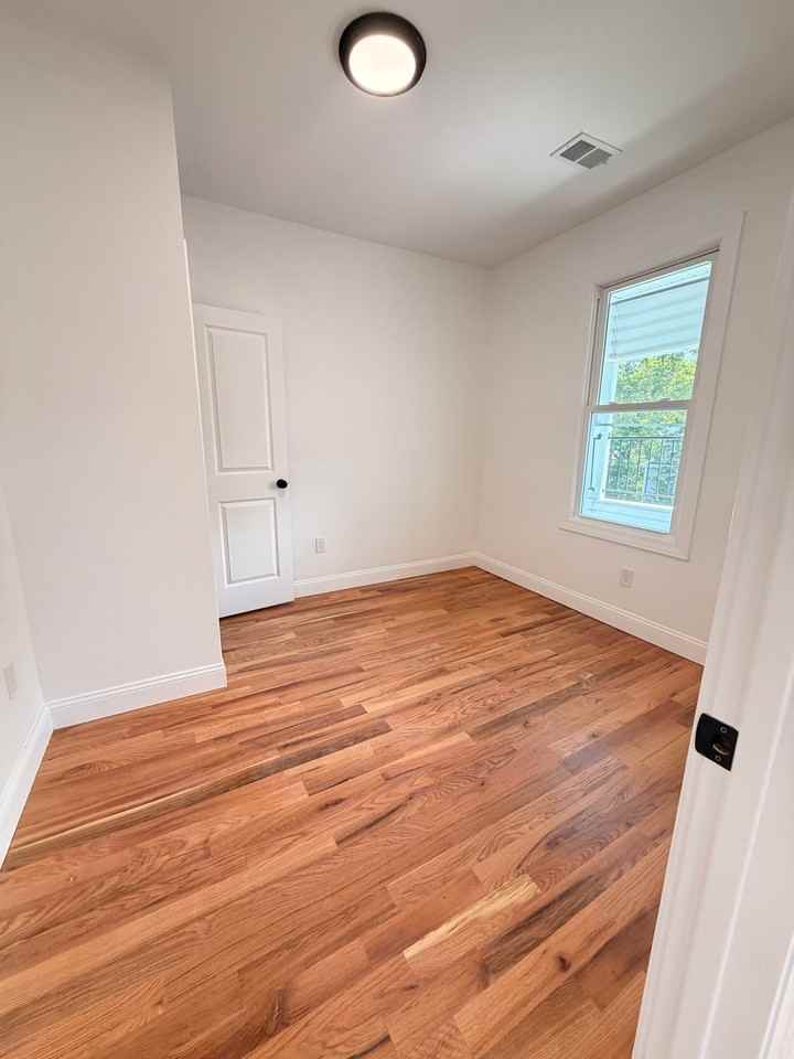 831 S 18th St #2 - Photo 5 of 14