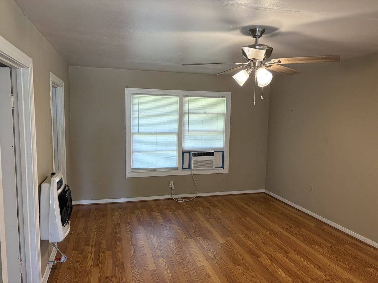 108 Dixie Dr - Photo 3 of 14