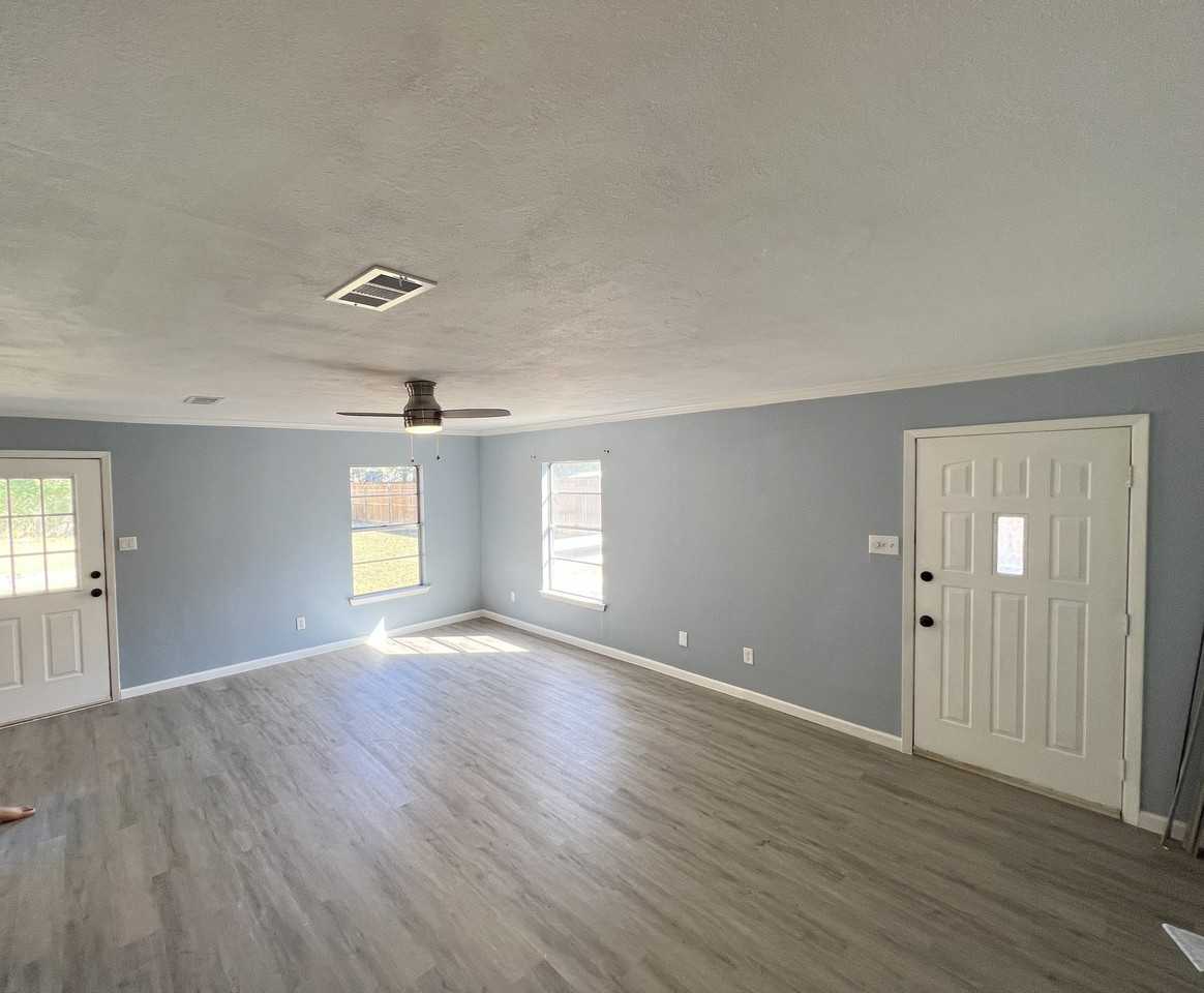 3112 Pueblo Trl - Photo 4 of 16