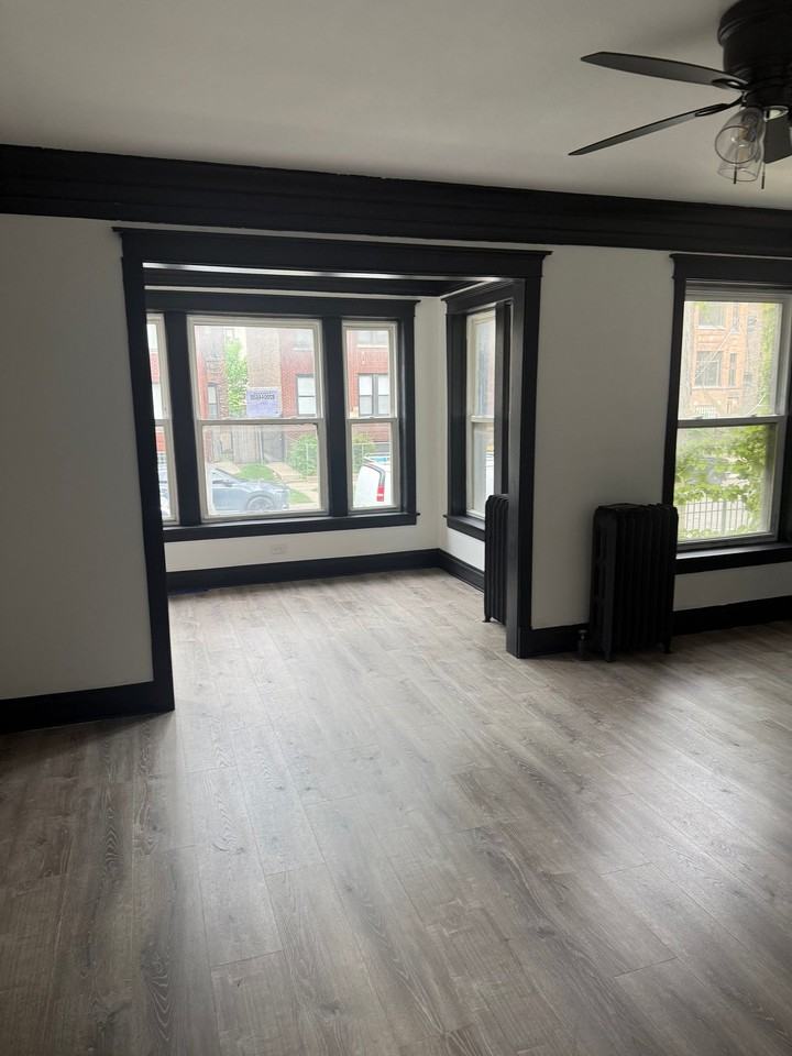 6837 S East End Ave #1 - Photo 6 of 6