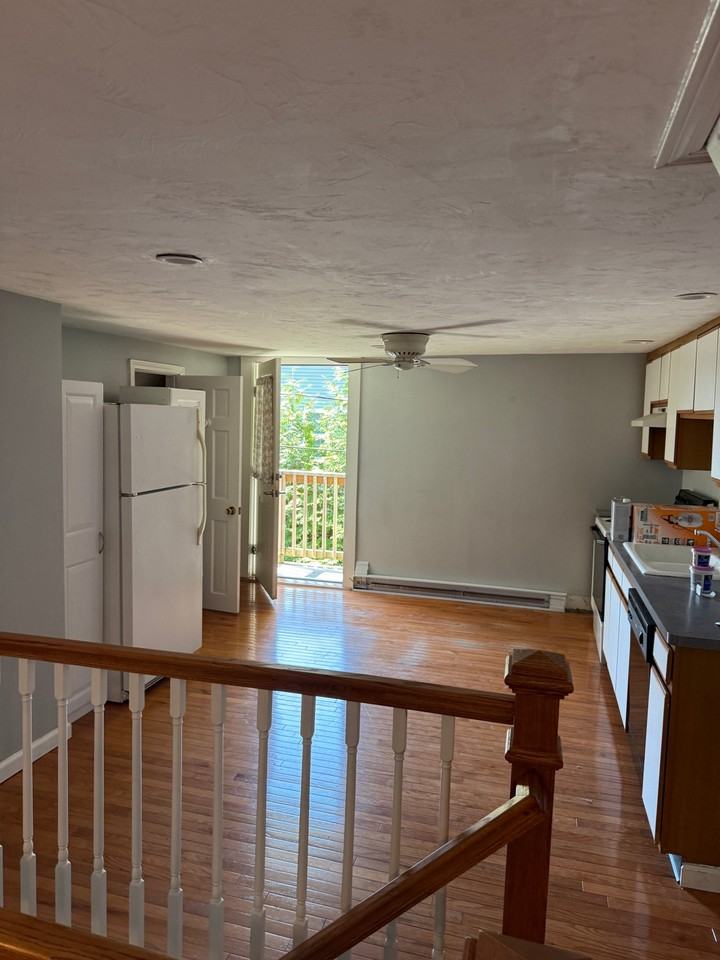 38 Elm St #2 - Photo 4 of 11