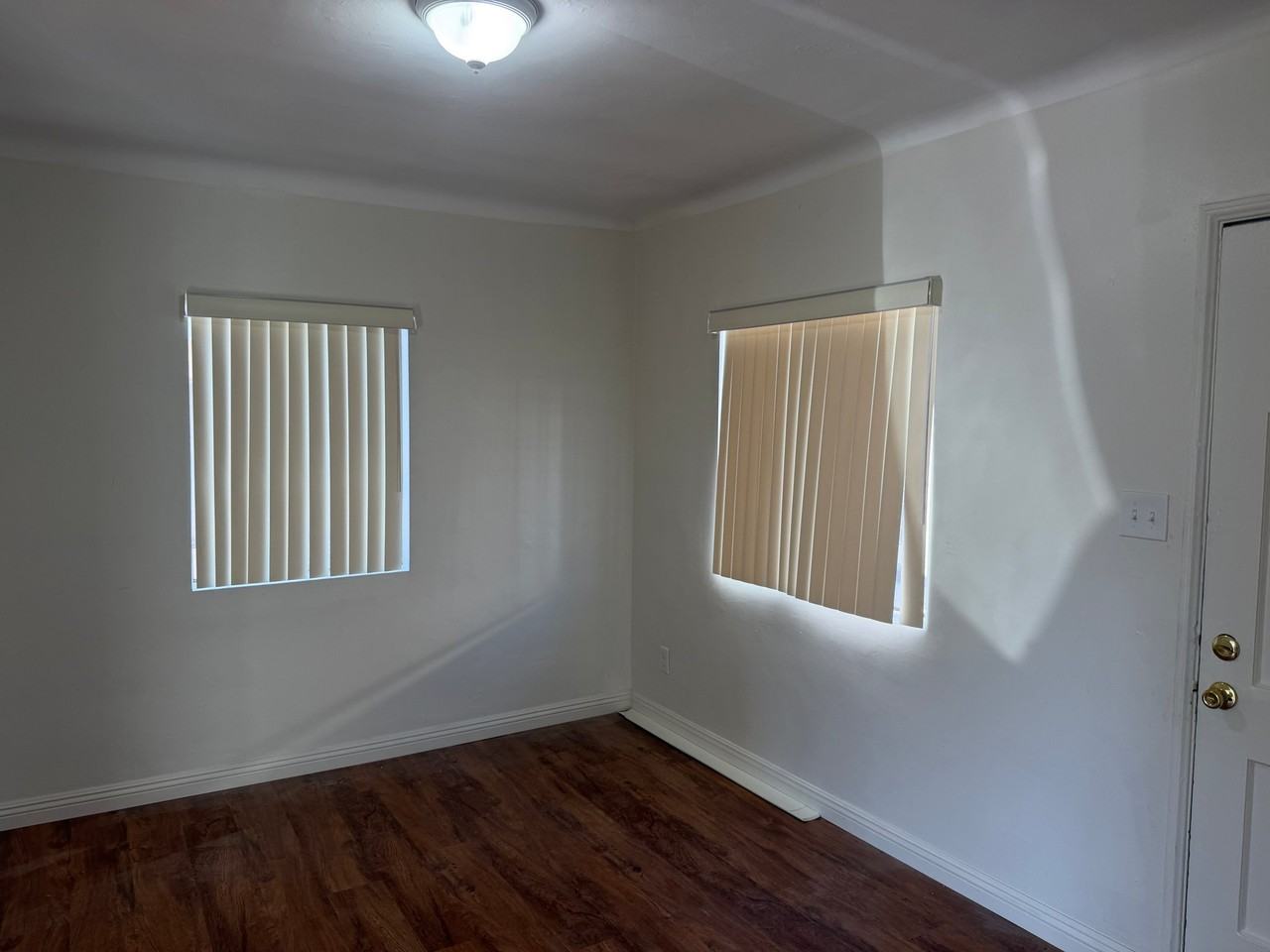 6811 1/2 Chanslor Ave - Photo 6 of 18