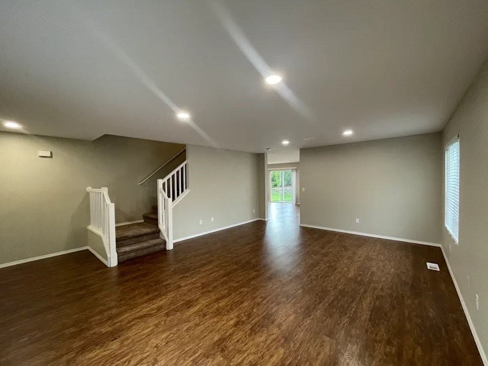 4129 45th Ave Ne - Photo 2 of 7