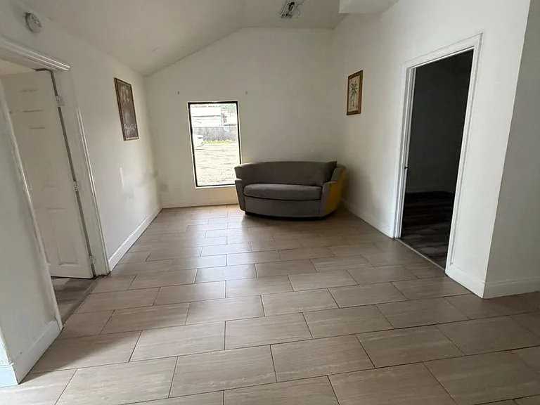 803 4th St - Photo 2 of 6