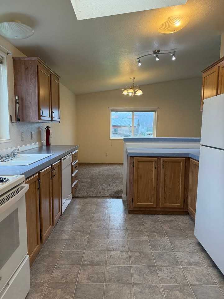 675 Auction Rd - Photo 7 of 20