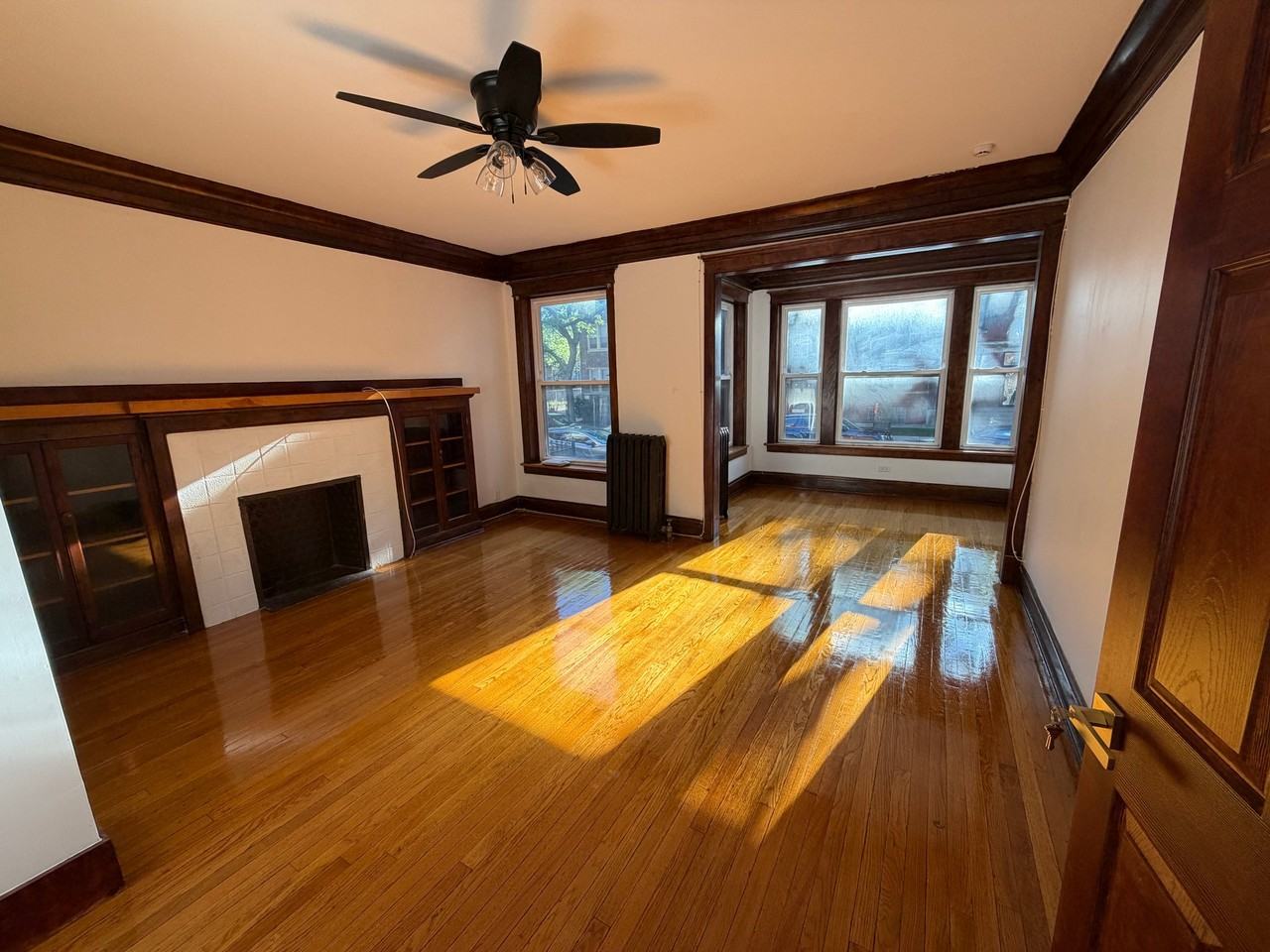 6839 S East End Ave #2S - Photo 2 of 7