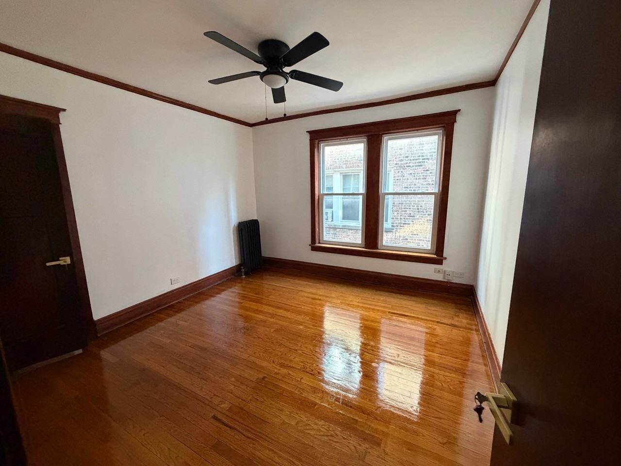 6839 S East End Ave #2S - Photo 3 of 7