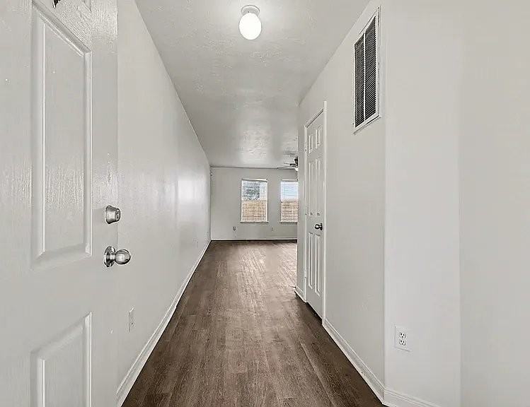 19414 Dry Canyon Ct - Photo 3 of 15