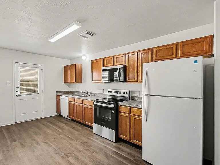 19414 Dry Canyon Ct - Photo 5 of 15