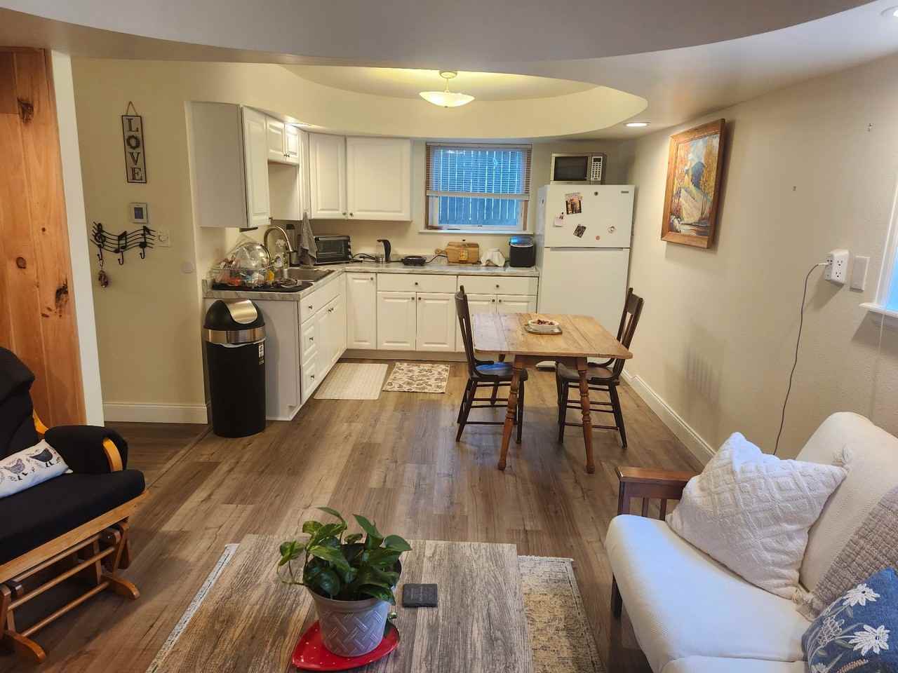 719 Pear St - Photo 2 of 10