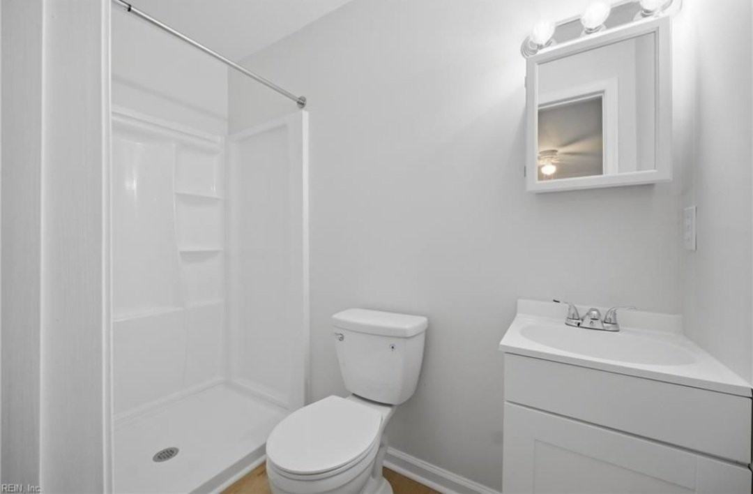 2930 Gate House Rd - Photo 2 of 6